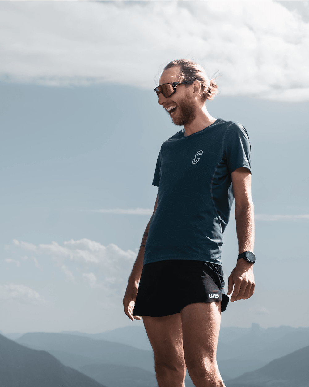 T-shirt de running et de trail pour homme par Caprin #couleur_blue-wing